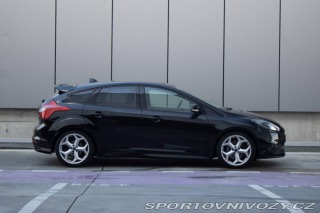 Ford Focus ST 2.0 EcoBoost SCTi ST R 2013