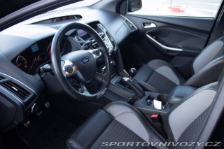 Ford Focus ST 2.0 EcoBoost SCTi ST R 2013