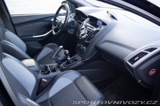 Ford Focus ST 2.0 EcoBoost SCTi ST R 2013