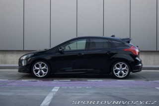 Ford Focus ST 2.0 EcoBoost SCTi ST R 2013