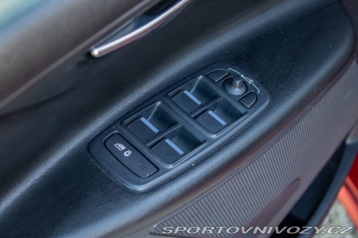 Jaguar XE 2.0 14D 180k R-Sport / A 2016