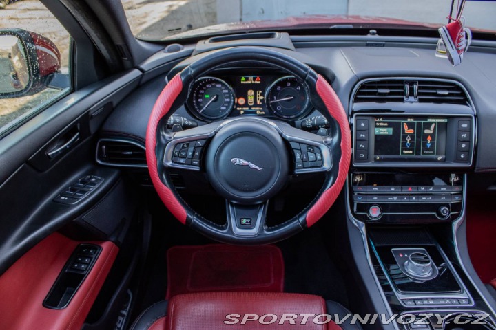 Jaguar XE 2.0 14D 180k R-Sport / A 2016