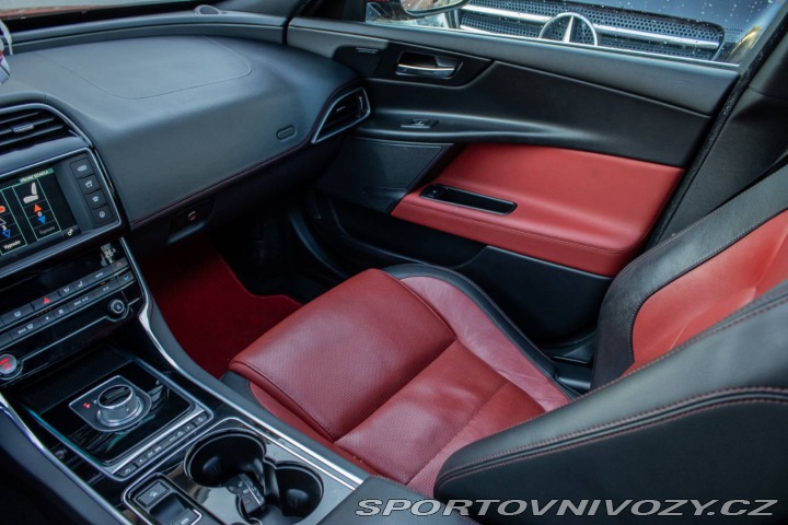 Jaguar XE 2.0 14D 180k R-Sport / A 2016