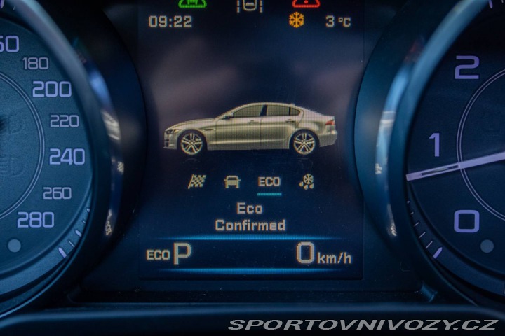 Jaguar XE 2.0 14D 180k R-Sport / A 2016