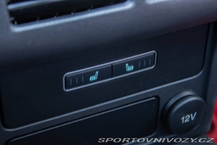 Jaguar XE 2.0 14D 180k R-Sport / A 2016