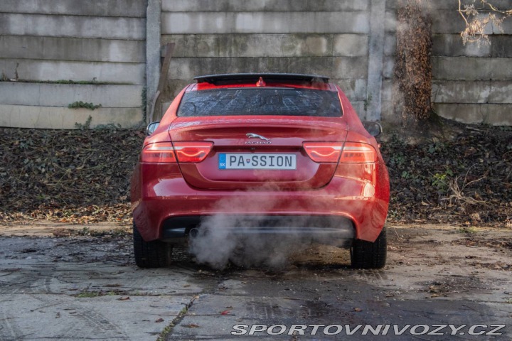 Jaguar XE 2.0 14D 180k R-Sport / A 2016