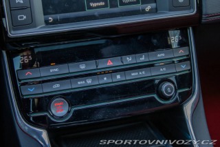 Jaguar XE 2.0 14D 180k R-Sport / A 2016