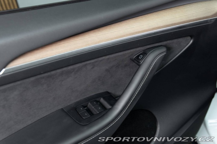 Tesla Model Y Long Range Dual Motor 2022