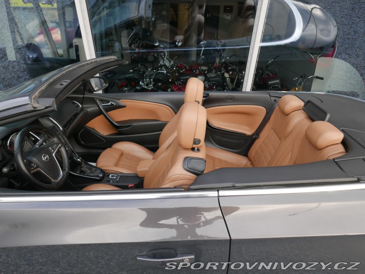 Opel Cascada 1,4 Turbo Cosmo REZERVACE 2013