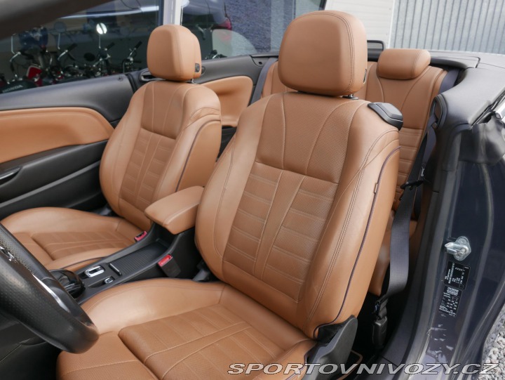 Opel Cascada 1,4 Turbo Cosmo REZERVACE 2013