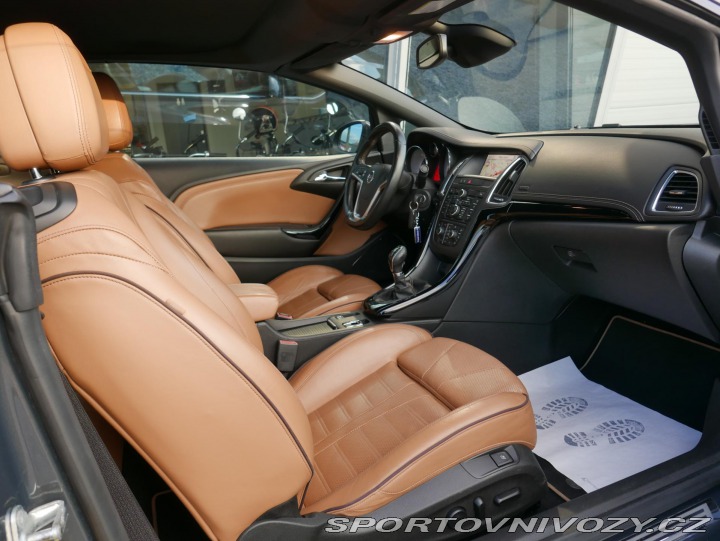 Opel Cascada 1,4 Turbo Cosmo REZERVACE 2013