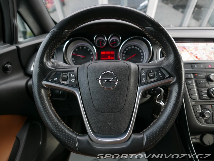 Opel Cascada 1,4 Turbo Cosmo REZERVACE 2013
