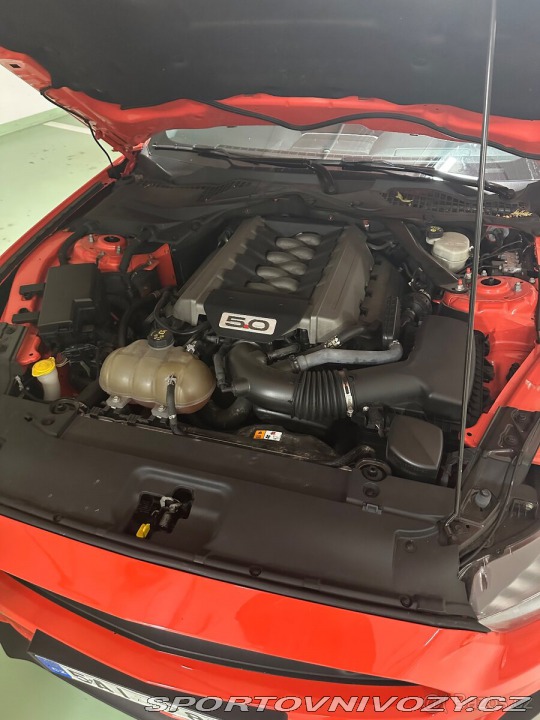 Ford Mustang EU Manuál 5.0 2016