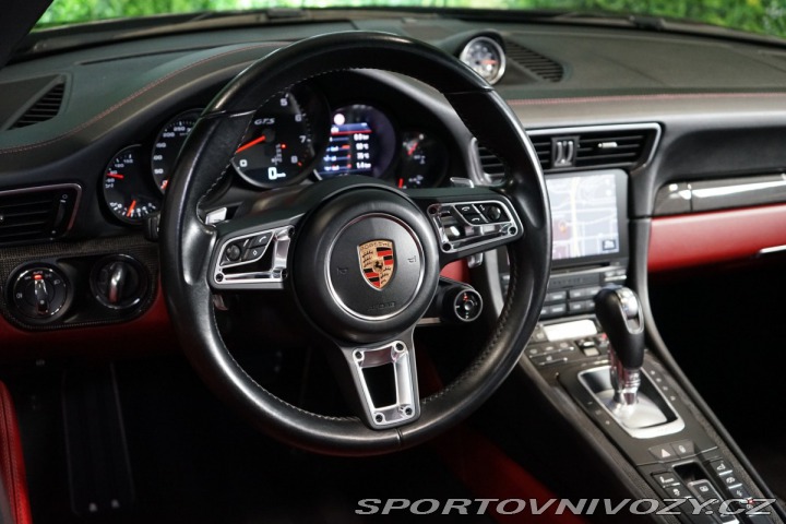 Porsche 911 CARRERA*4*GTS*991.2*PANO* 2018