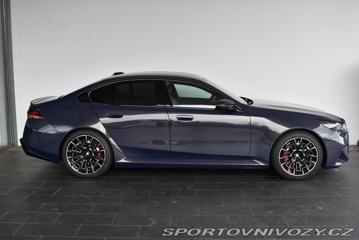 BMW M5 Sedan 2024