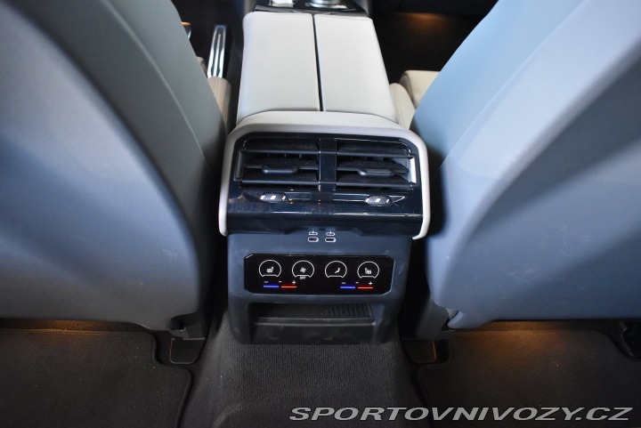 BMW 5 550e xDrive 2024