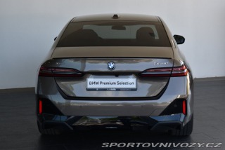 BMW 5 550e xDrive 2024