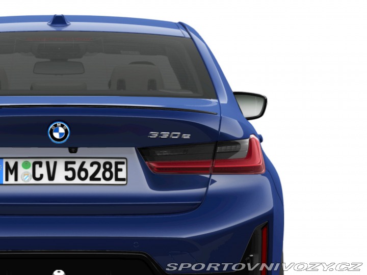 BMW 3 330e xDrive 2025