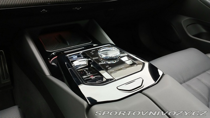 BMW i5 eDrive40 2024