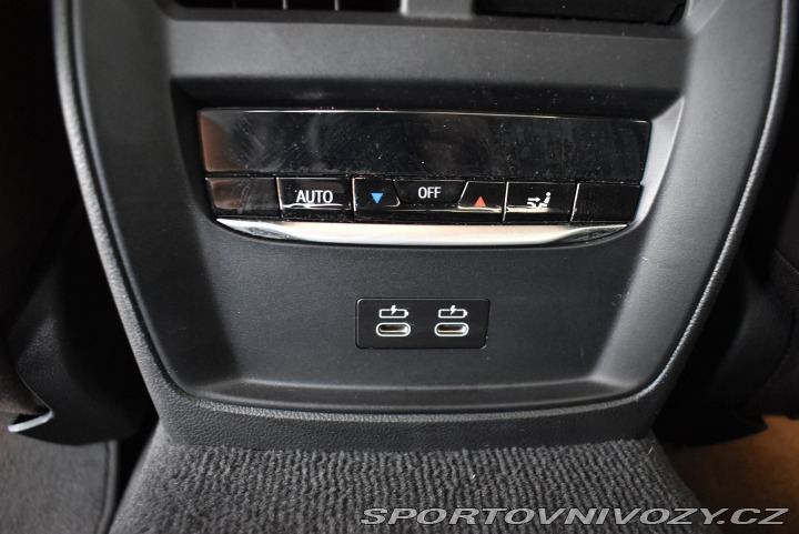 BMW 3 330i xDrive 2022