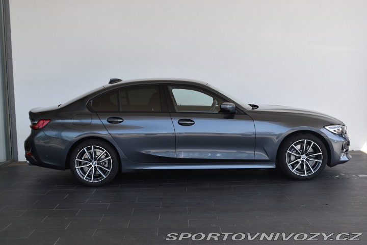 BMW 3 330i xDrive 2022