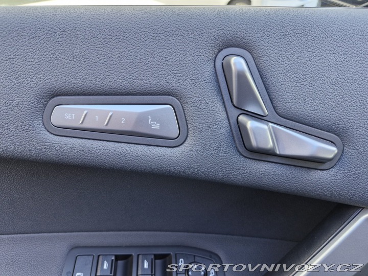 BMW iX | xDrive45 2025