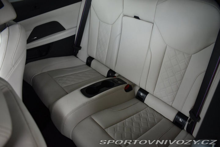 BMW 4 M440i xDrive 2024