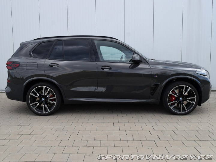 BMW X5 xDrive50e 2025