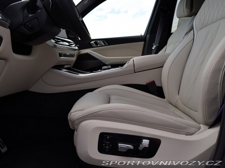 BMW X5 xDrive50e 2025