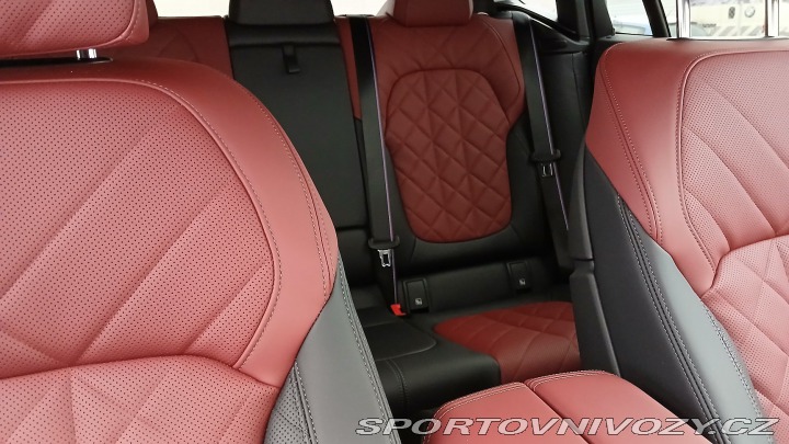 BMW X6 xDrive40i 2025