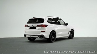 BMW X5 M60i 2025
