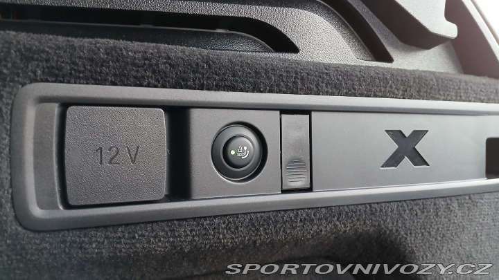 BMW X5 xDrive50e 2025