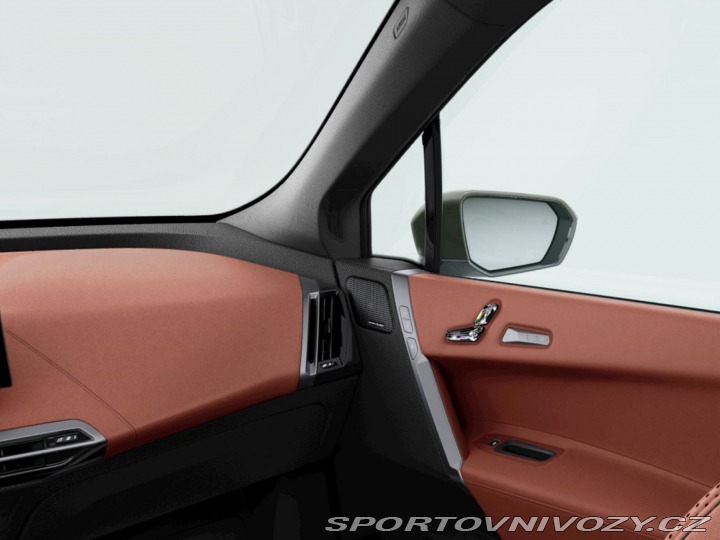 BMW iX xDrive60 2025