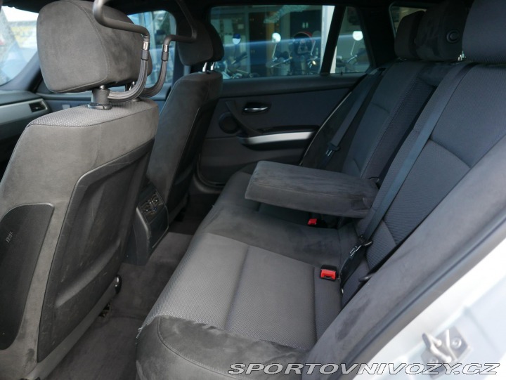 BMW 3 330d xDrive M-paket REZER 2011