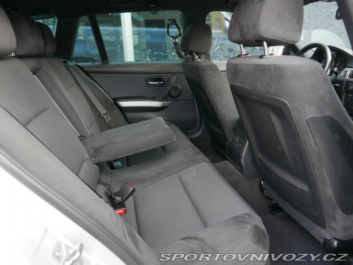 BMW 3 330d xDrive M-paket REZER 2011