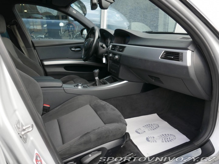 BMW 3 330d xDrive M-paket REZER 2011