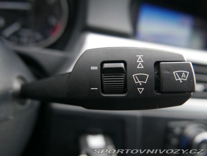 BMW 3 330d xDrive M-paket REZER 2011