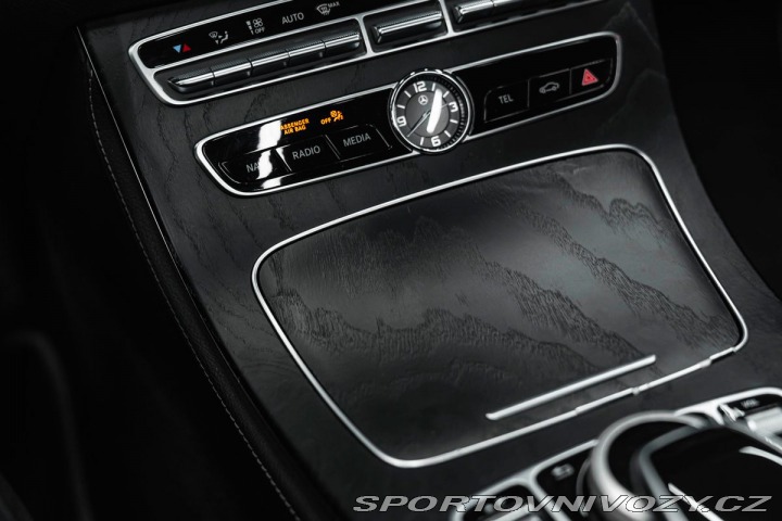 Mercedes-Benz E Coupé 4Matic, AMG Line, B 2017