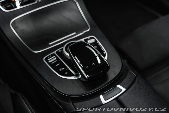 Mercedes-Benz E Coupé 4Matic, AMG Line, B 2017