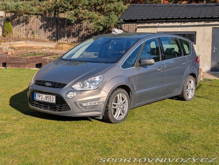 Ford Ostatní modely S-MAX 2,0 EcoBoost 147 kW • r 2013