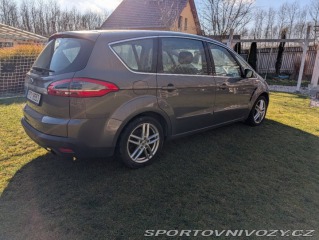 Ford Ostatní modely S-MAX 2,0 EcoBoost 147 kW • r 2013