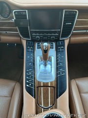 Porsche Panamera 4,8 4S 2011