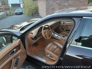 Porsche Panamera 4,8 4S 2011