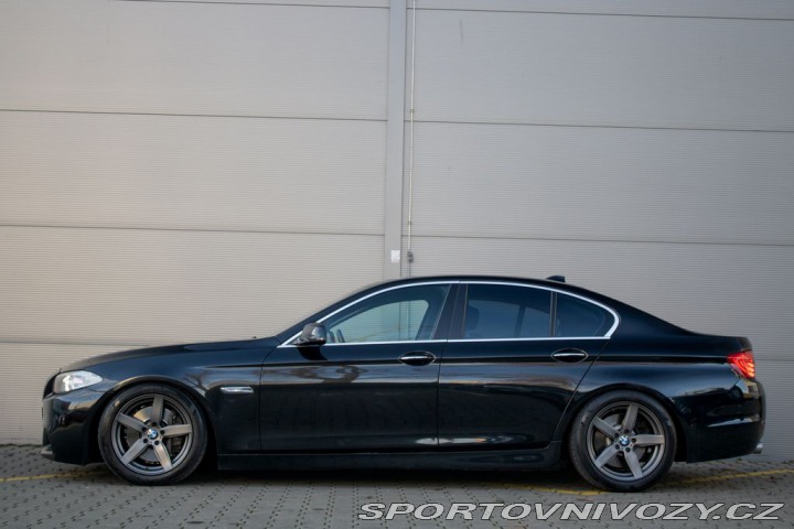 BMW 5  2011