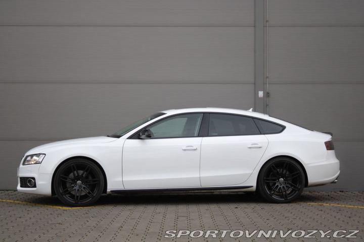 Audi S5  2011