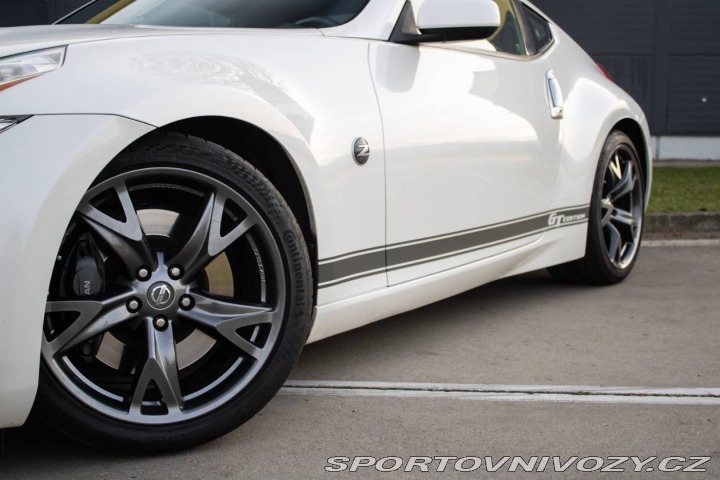 Nissan 370 Z 3.7 V6 GT Edition  / AJ 2012