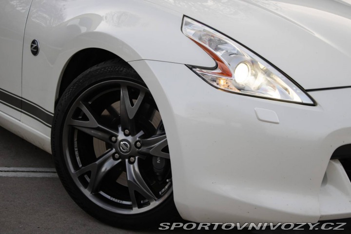 Nissan 370 Z 3.7 V6 GT Edition  / AJ 2012