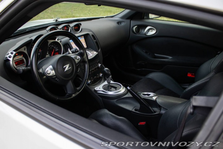 Nissan 370 Z 3.7 V6 GT Edition  / AJ 2012