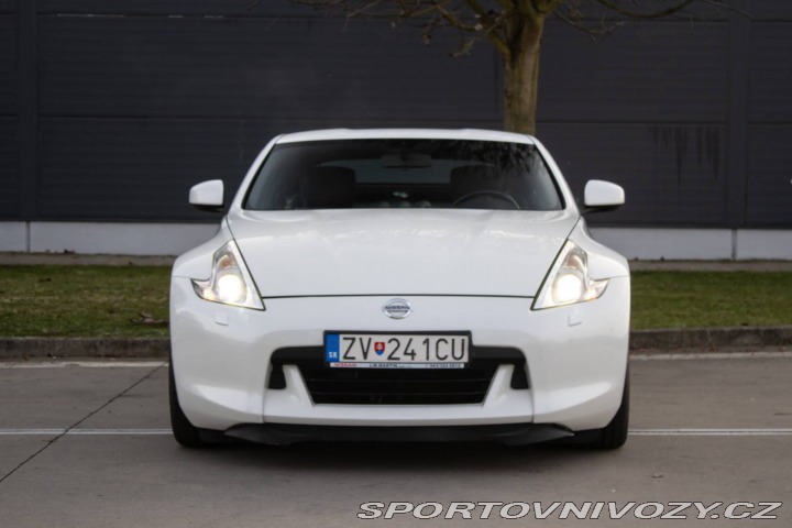 Nissan 370 Z 3.7 V6 GT Edition  / AJ 2012