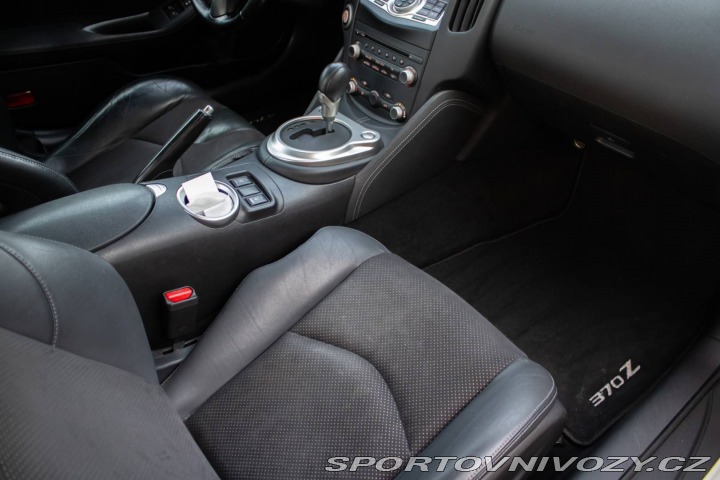 Nissan 370 Z 3.7 V6 GT Edition  / AJ 2012